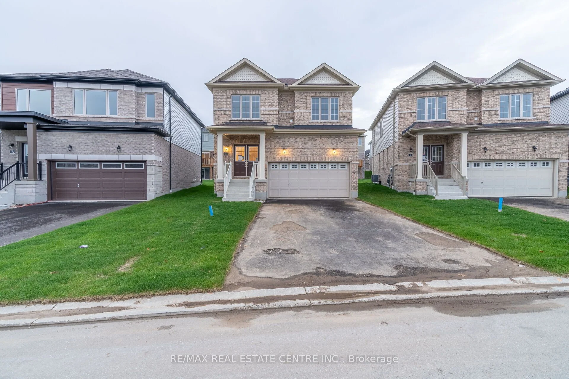 Detached in Brant
