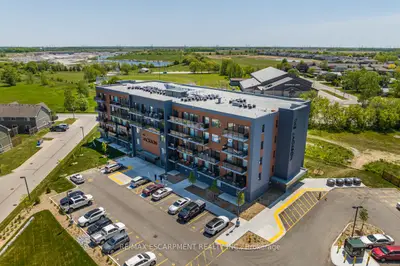 Condo Apartment in Haldimand