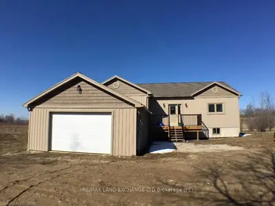 9 High Hill Road, South Bruce Peninsula, On N0h 1a0