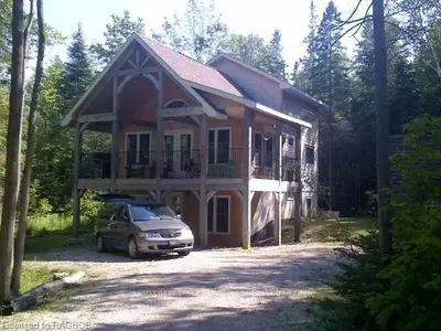 33 Hardwick Cove Road, Northern Bruce Peninsula, On N0h 2m0