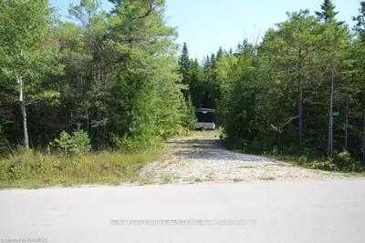 1445 Sunset Drive, South Bruce Peninsula, On N0h 2t0