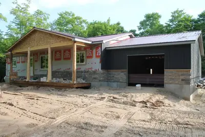 4 Creekside Crescent, South Bruce Peninsula, On N0h 2t0