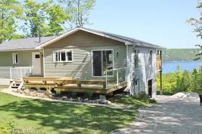 32 Marino Lane, South Bruce Peninsula, On N0h 2t0