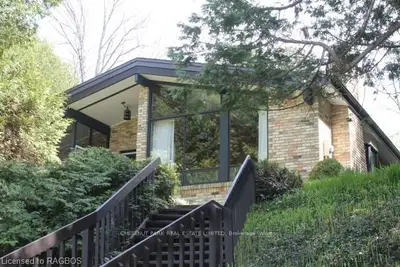166 Private Road, Georgian Bluffs, On N0h 2t0