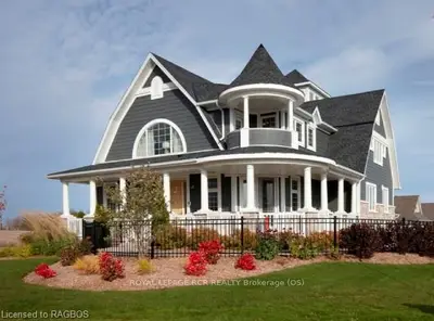 122 Cobble Beach Drive, Georgian Bluffs, On N0h 1s0