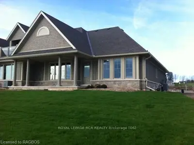 107 Hawthorn Crescent, Georgian Bluffs, On N0h 1s0