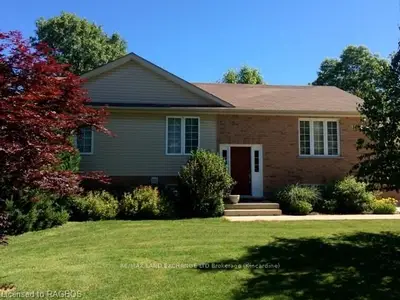 3 Elizabeth Street, Kincardine, On N2z 2t0
