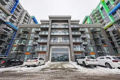Condo Apartment in Hamilton