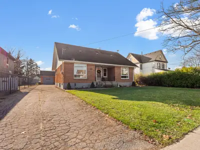 Detached in Fort Erie