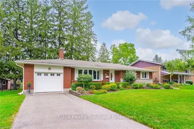585 ST GEORGE Street E, Centre Wellington, ON N1M 1L1