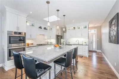 293 GOSLING Gardens, Guelph, ON N1L 0M1