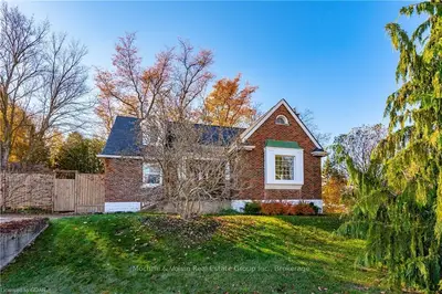 615 TOWER Street S, Centre Wellington, ON N1M 2R1
