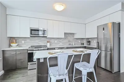 63 Arthur Street S 713, Guelph, On N1e 0a8