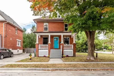 3 HOME Street, Guelph, ON N1H 2Y1