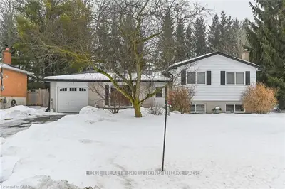 371 Cumming Crescent S, Centre Wellington, On N1m 3e3