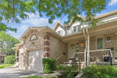 302 COLLEGE Avenue W 180, Guelph, ON N1G 4T6