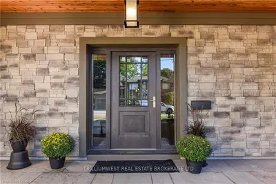 37 Mcnab Street W, Centre Wellington, On N0b 1s0