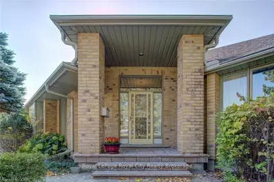 2 TRILLIUM Court, Guelph, ON N1G 4P8