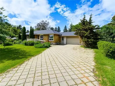 3378 GLANWORTH Drive, London South, ON N6L 1J6