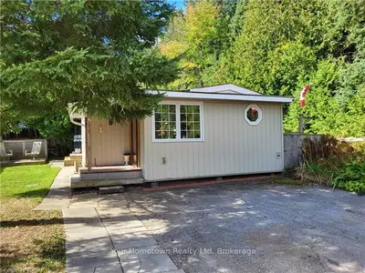 476 SPRUCE PHASE 3 Street, Centre Wellington, ON N1M 2W5