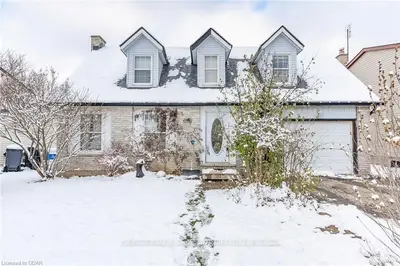 774 SCOTTSDALE Drive, Guelph, ON N1G 3L8