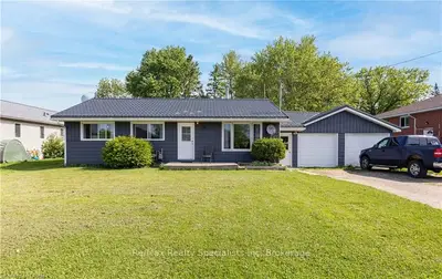15 DUKE Street, Wellington North, ON N0G 1A0