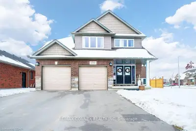 211 Spencer Drive, Centre Wellington, ON N0B 1S0