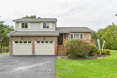 120 Elmslie Place, Centre Wellington, On N0b 1s0