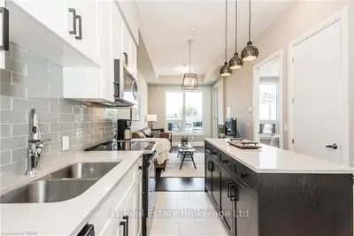 73 ARTHUR Street S 203, Guelph, ON N1E 0S6