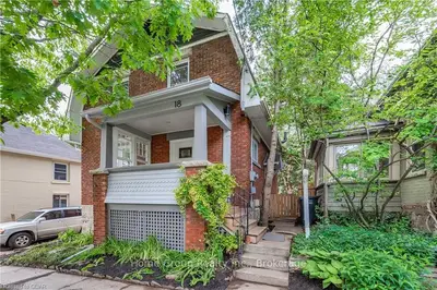 18 NEW Street, Guelph, ON N1E 2T1