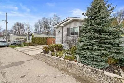 9 GOLDEN POND Road, Puslinch, ON N0B 2J0