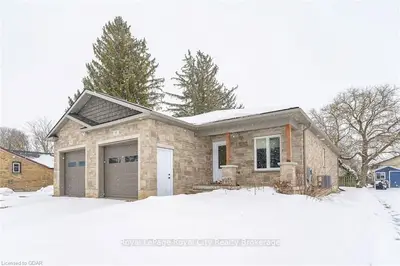 410 VICTORIA Street, Minto, ON N0G 2P0