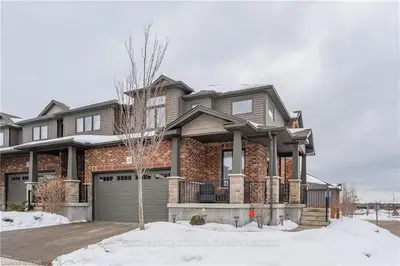 254 GOSLING Gardens 20, Guelph, ON N1L 1G7