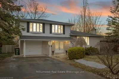 9 KAREN Avenue, Guelph, ON N1G 2N8