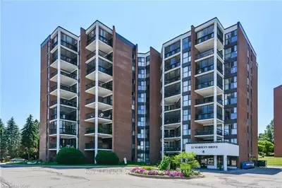 22 MARILYN Drive 206, Guelph, ON N1H 7T1