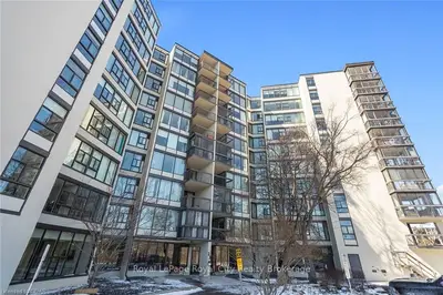 23 WOODLAWN Road E 402, Guelph, ON N1H 7G6