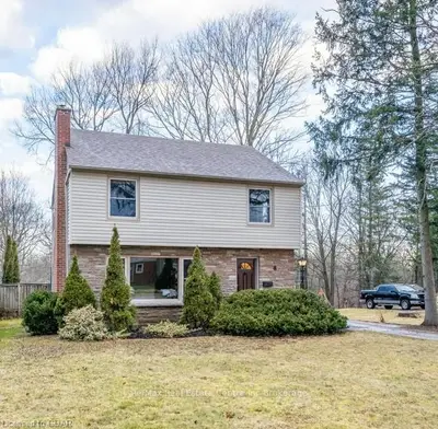 8 PINEHURST Avenue, Norfolk County, ON N3Y 3T4
