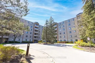 89 WESTWOOD Road 602, Guelph, ON N1H 7J6