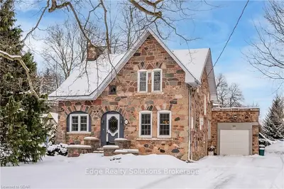361 UNION Street E, Centre Wellington, ON N1M 1W2