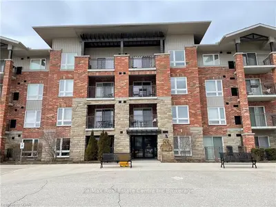 43 WATERFORD Drive 110, Guelph, ON N1L 0J6