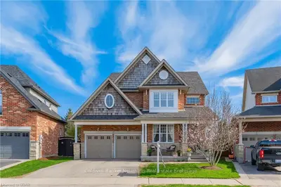 37 HOLLAND Crescent, Guelph, ON N1L 1T4