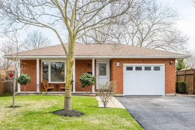 36 KENNEDY Road, Norfolk County, ON N3Y 5A6