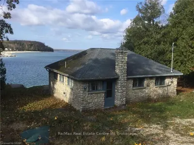 44 WILLIAM Street, Northern Bruce Peninsula, ON N0H 1W0