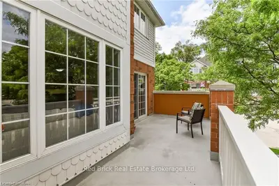 941 GORDON Street 38, Guelph, ON N1G 4R9