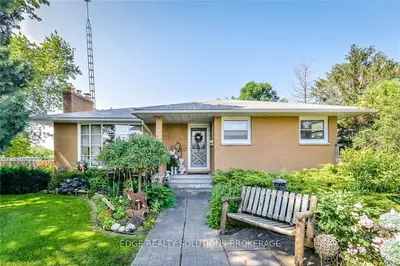 6374 6th Line, Centre Wellington, On N0b 1j0