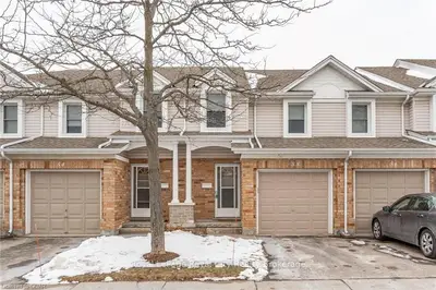 66 Rodgers Road 55, Guelph, On N1g 4y5