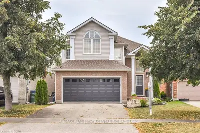 18 Burke Court, Guelph, On N1l 1t2