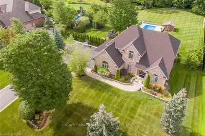 70 Carriage Lane, Puslinch, On N1h 6h9