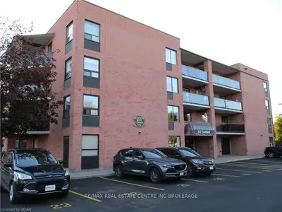 215 Scotland Street 101, Centre Wellington, On N1m 3l8