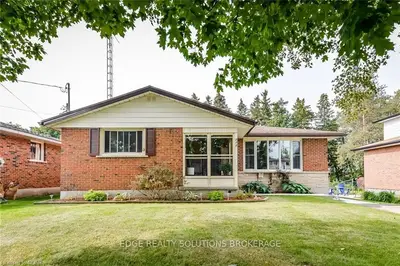 232 Adelaide Street, Wellington North, On N0g 1a0
